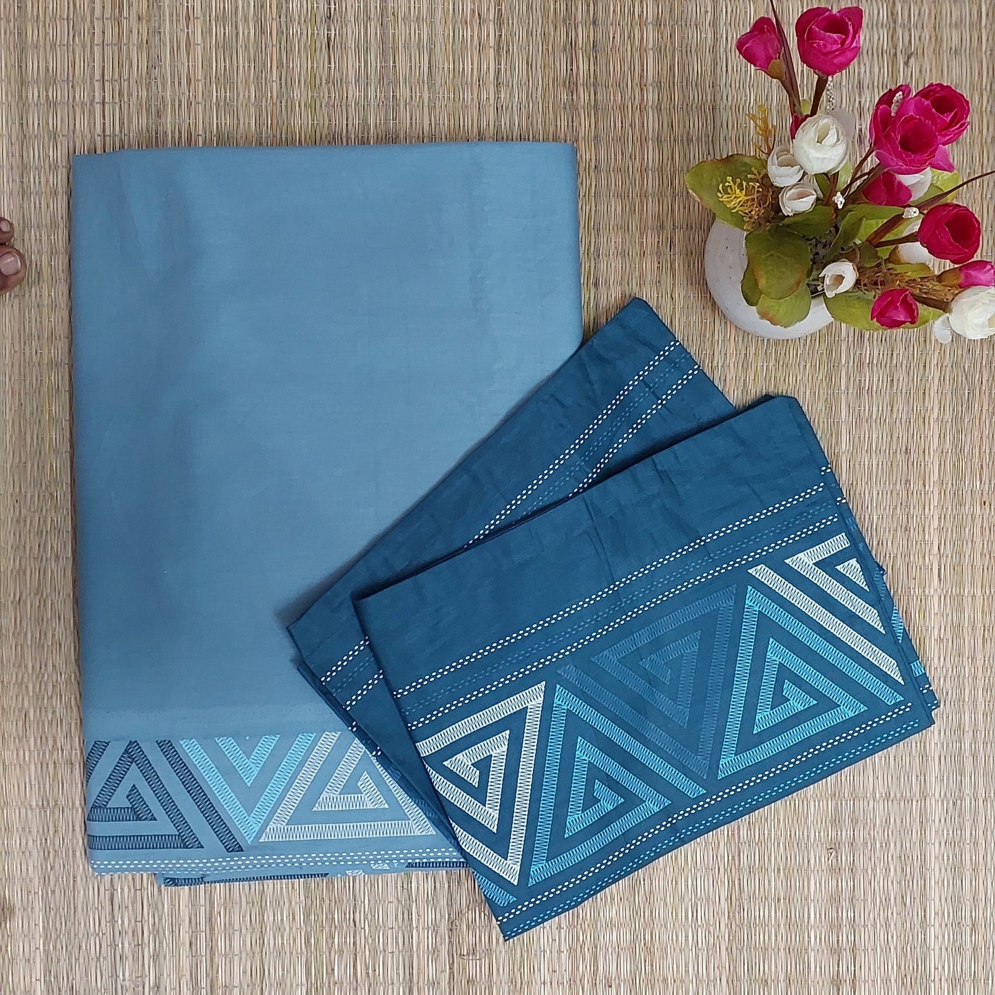 PEACOCK BLUE GEOMETRICAL COTTON KING BEDSHEET