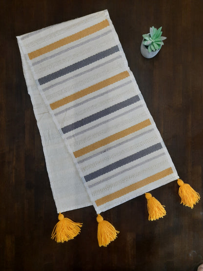 CREAM STRIPED TABLE RUNNER