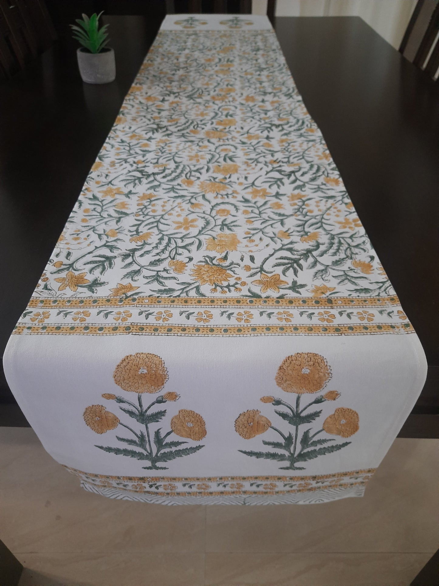 WHITE & YELLOW BLOCK PRINTED TABLE PLACEMATS