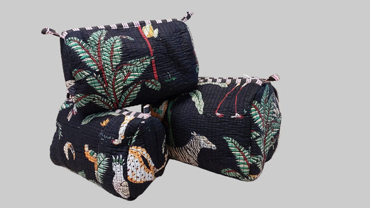 BLACK POUCHES ( SET OF 3 )