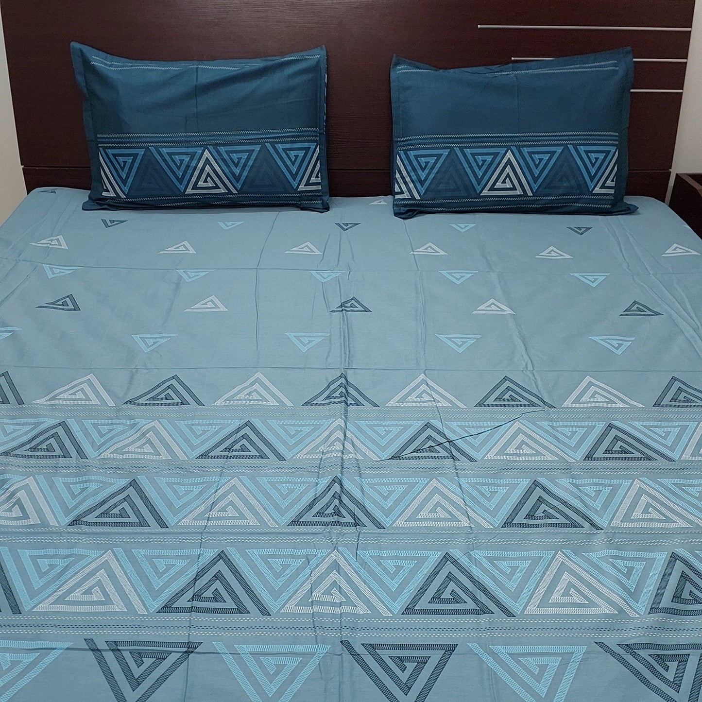 PEACOCK BLUE GEOMETRICAL COTTON KING BEDSHEET