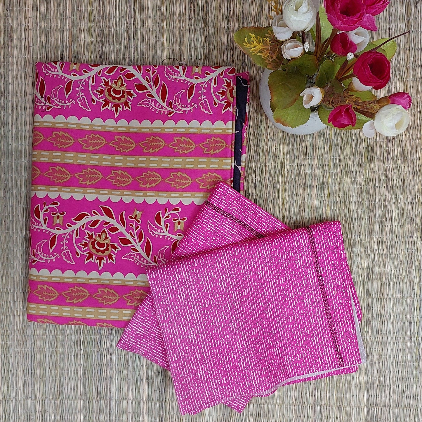 PINK & BLACK ARTISTIC COTTON KING BEDSHEET