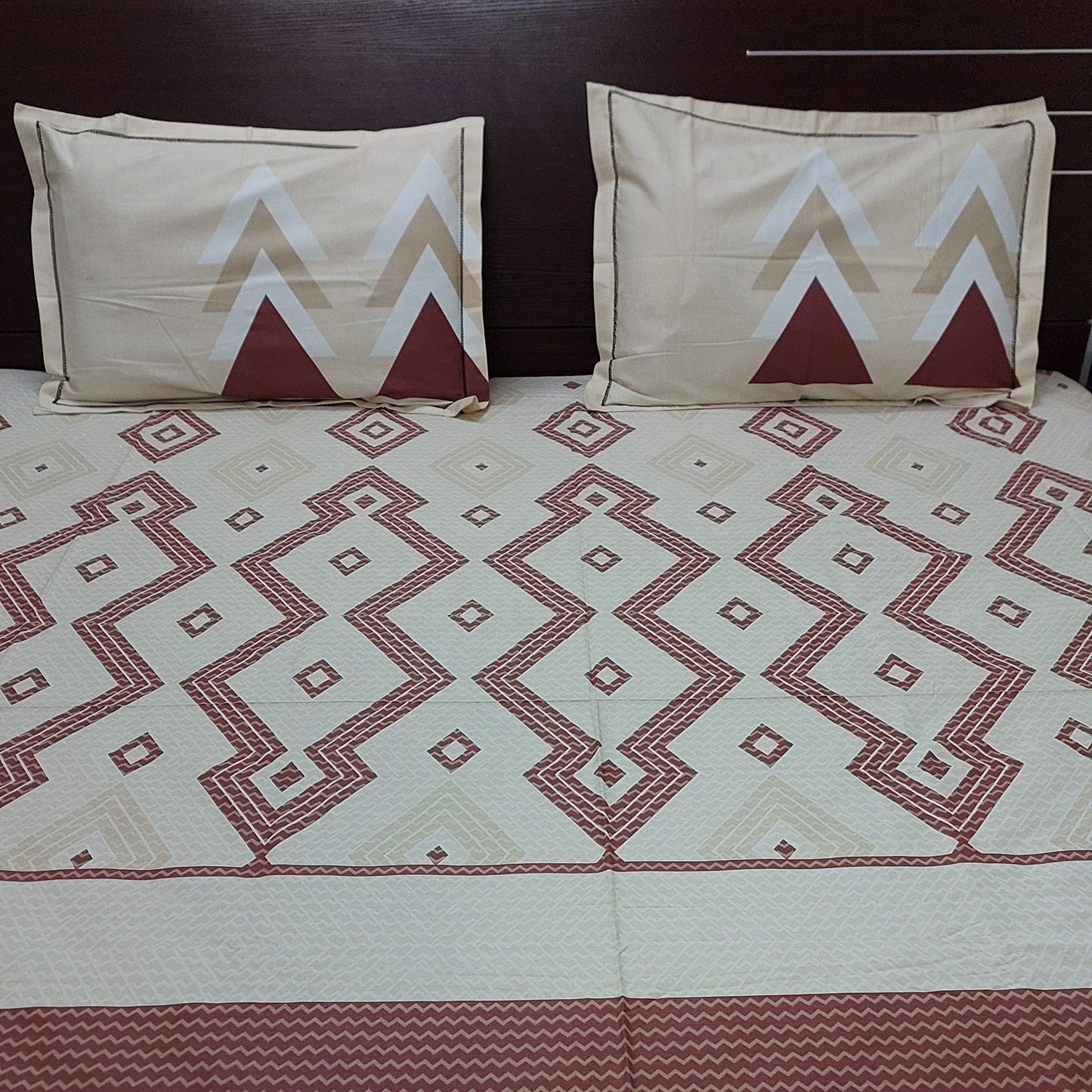 RED & BEIGE COTTON KING BEDSHEET