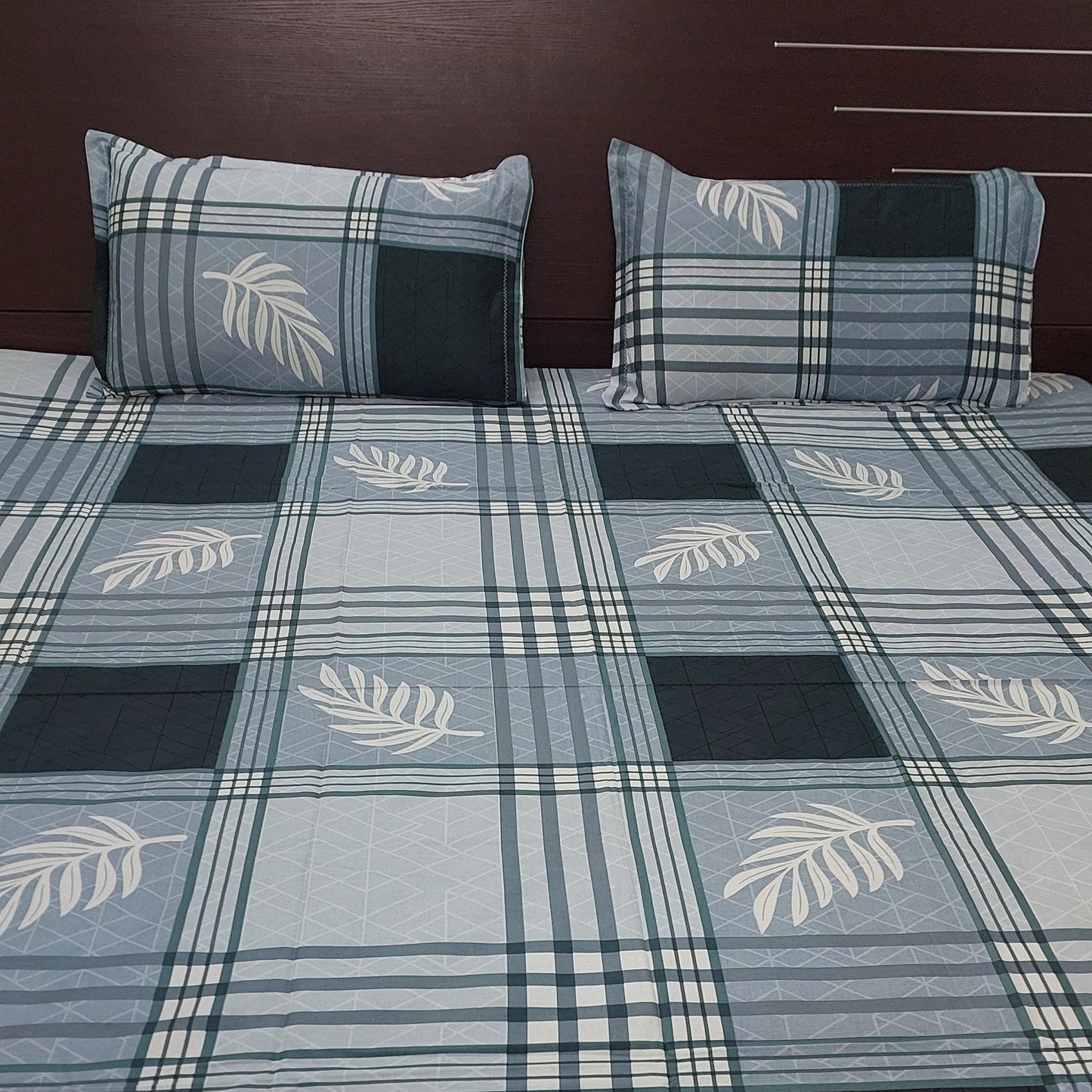 GREY & WHITE STRIPED COTTON QUEEN BEDSHEET