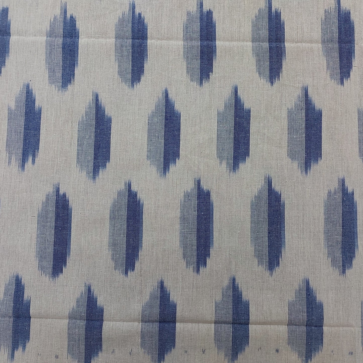 WHITE & BLUE POCHAMPALLY IKAT COTTON QUEEN BEDSHEET