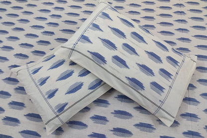 WHITE & BLUE POCHAMPALLY IKAT COTTON QUEEN BEDSHEET
