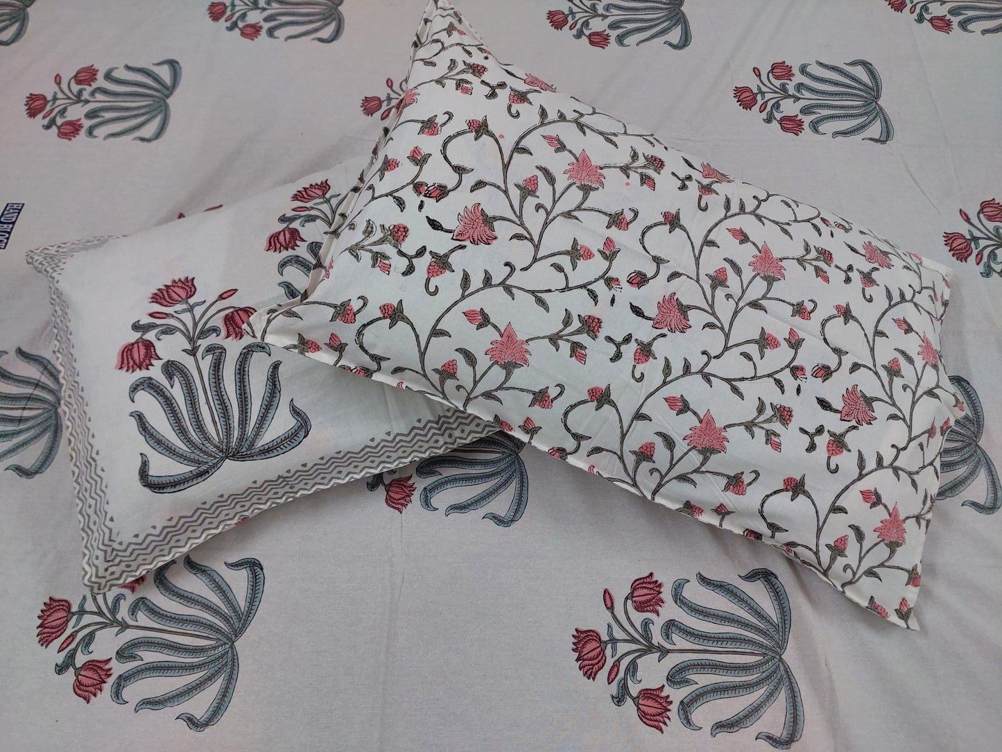 LOTUS HAND BLOCK PRINTED KING COTTON BEDSHEET SET