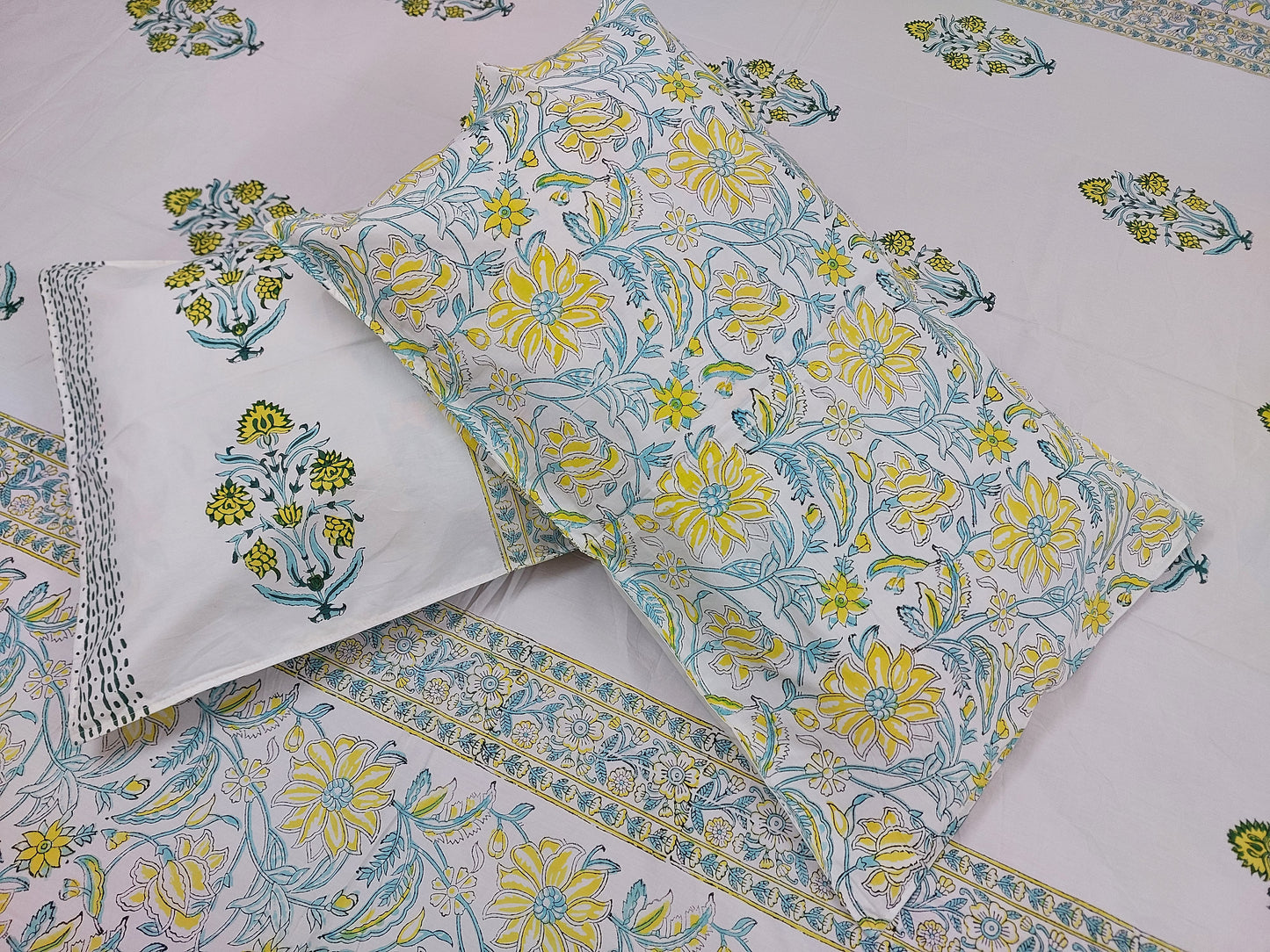 YELLOW GREEN FLORAL HAND BLOCK PRINTED KING COTTON BEDSHEET SET