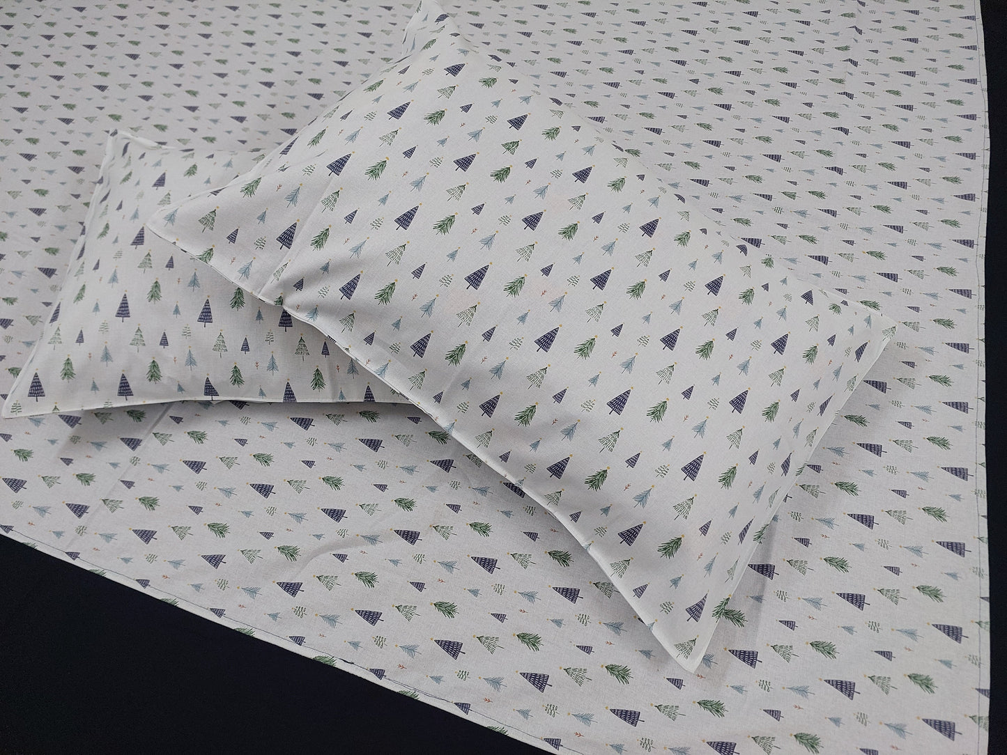 LIGHT SKY BLUE WITH NAVY BLUE BORDER KING COTTON BEDSHEET SET
