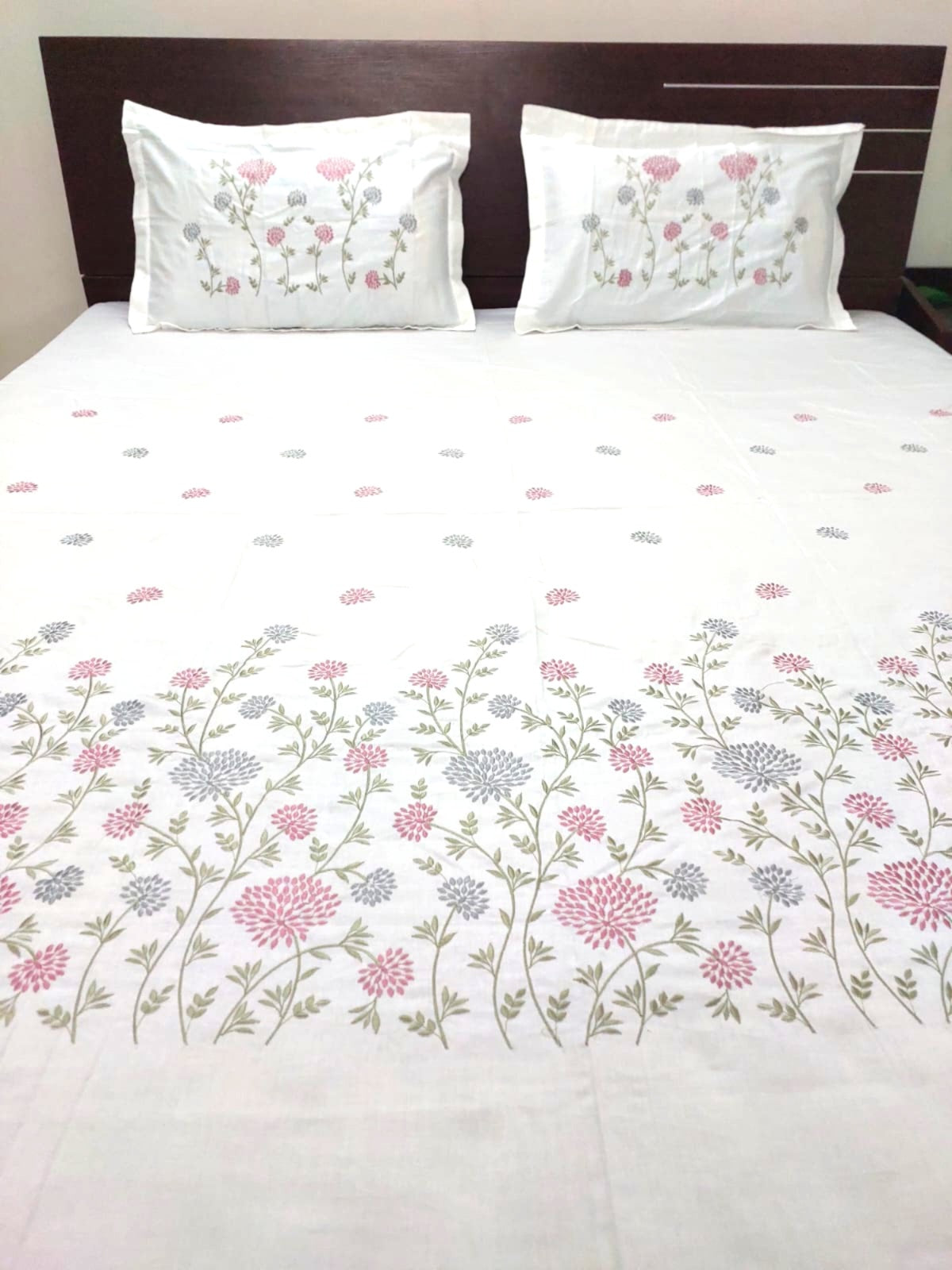 WHITE PERCALE COTTON EMBROIDERY KING BEDSHEET