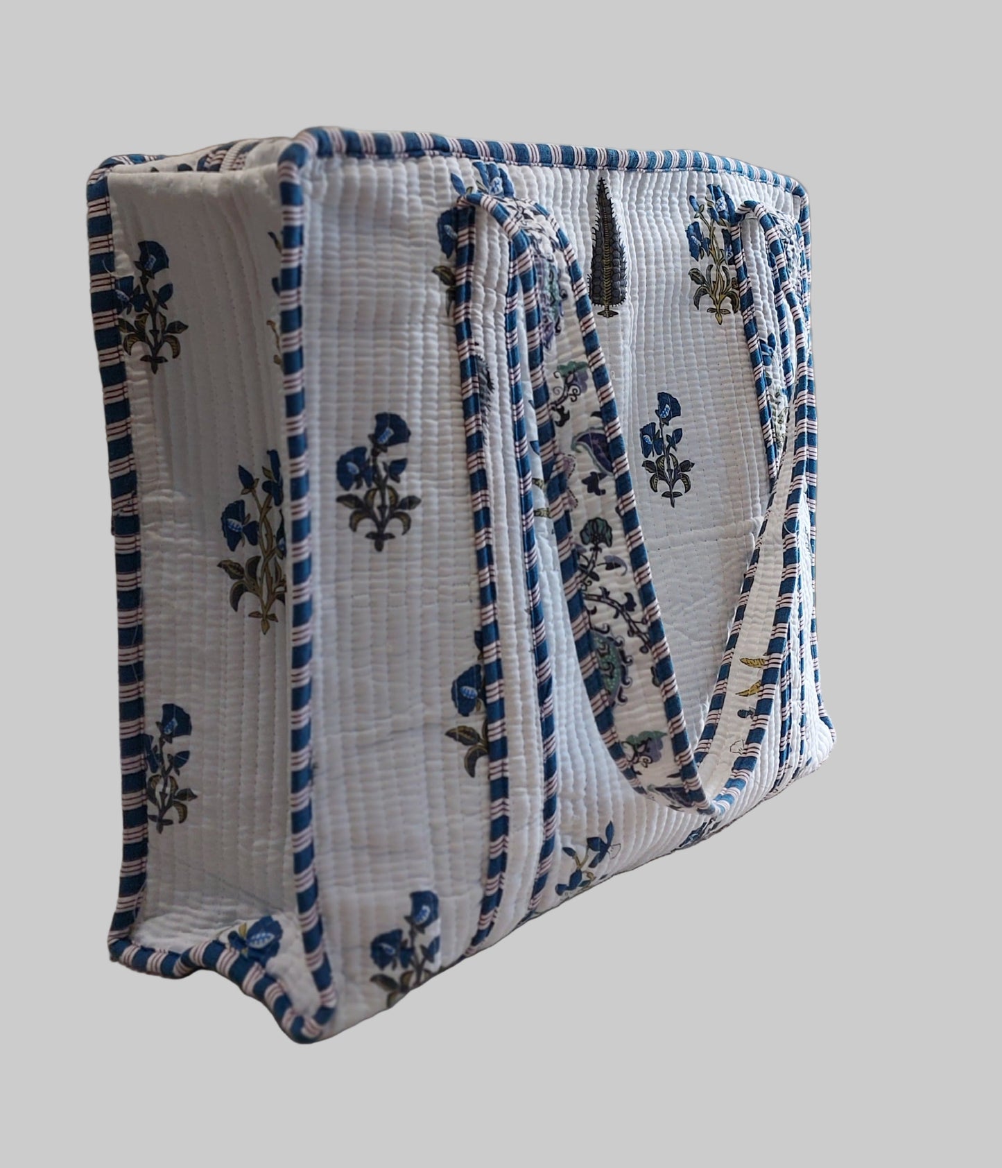 WHITE & BLUE QUILTED SHOPPING TOTE BAG