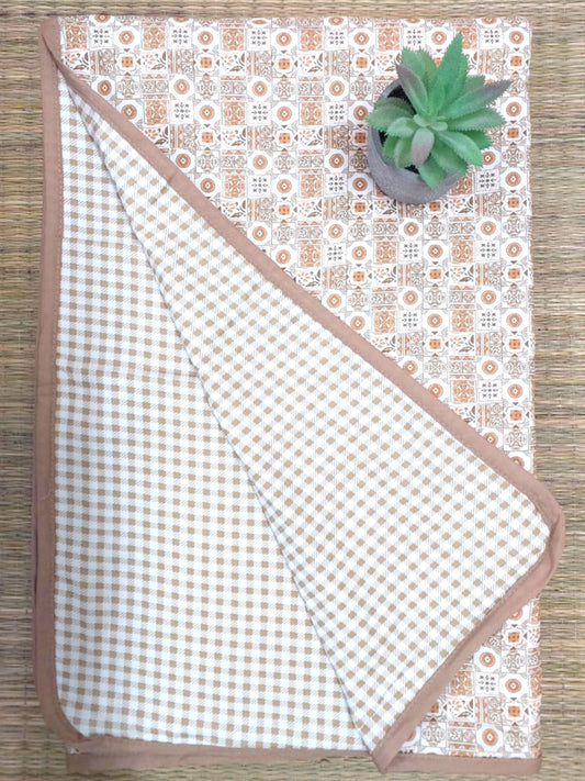 WHITE & BEIGE GEOMETRICAL REVERSIBLE DOHAR