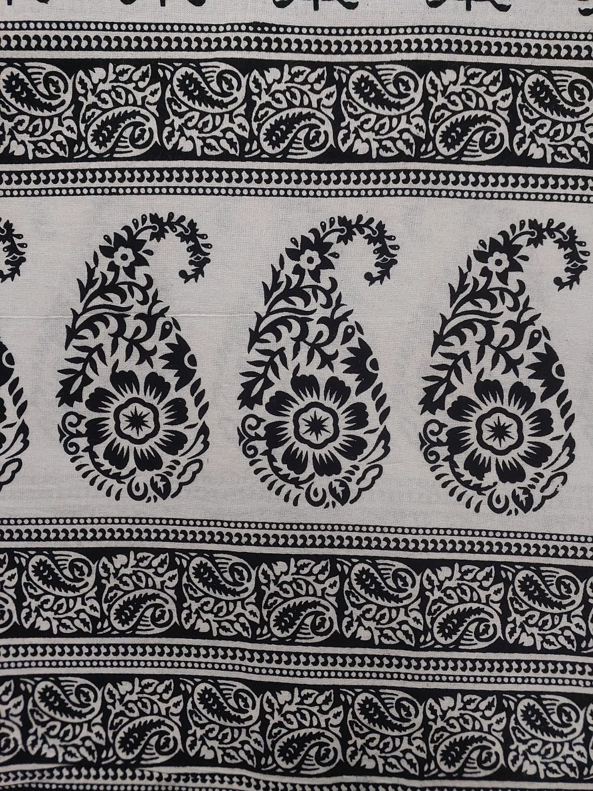 BLACK & WHITE BLOCK PRINTED COTTON QUEEN BEDSHEET