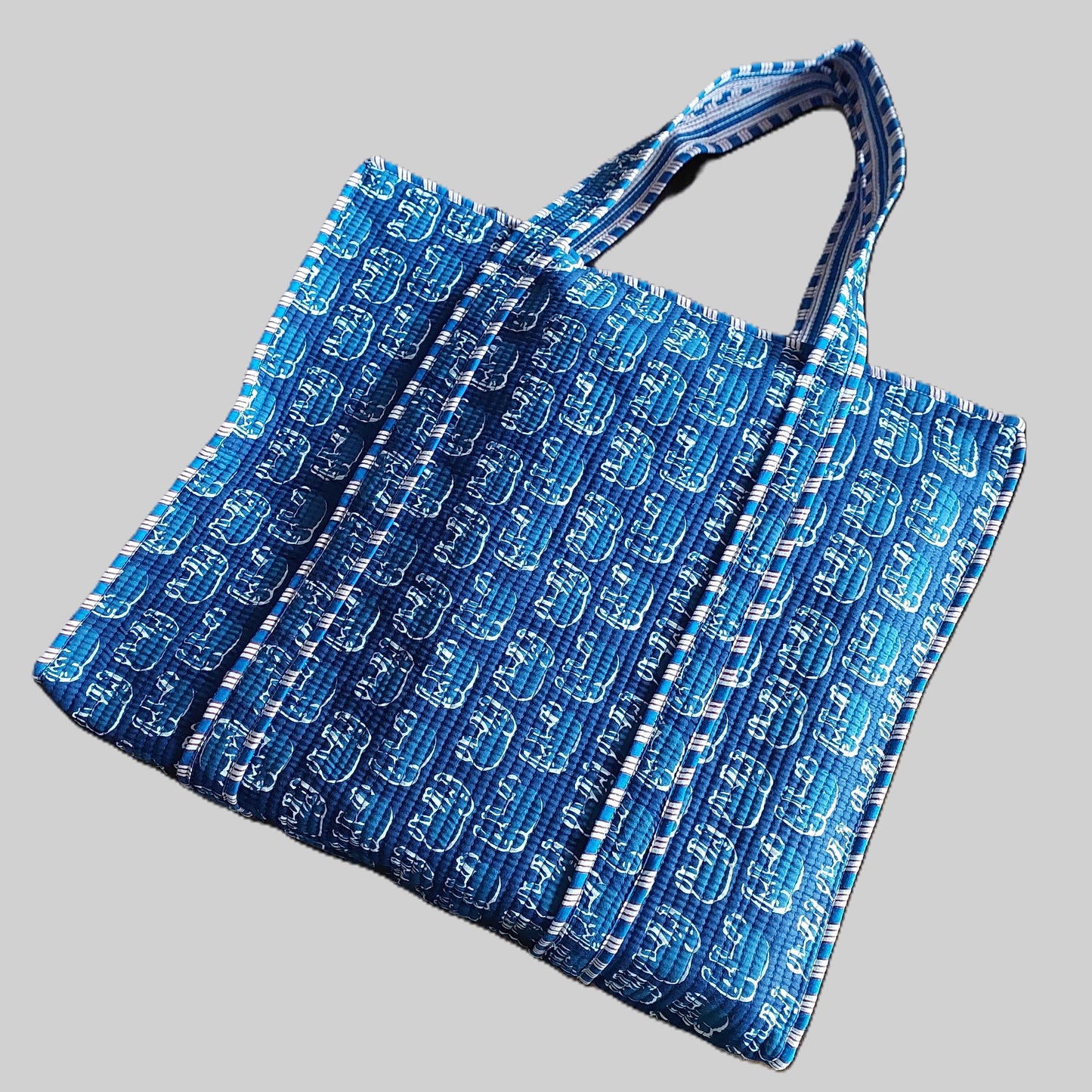 NAVY BLUE QUILTED TOTE BAG