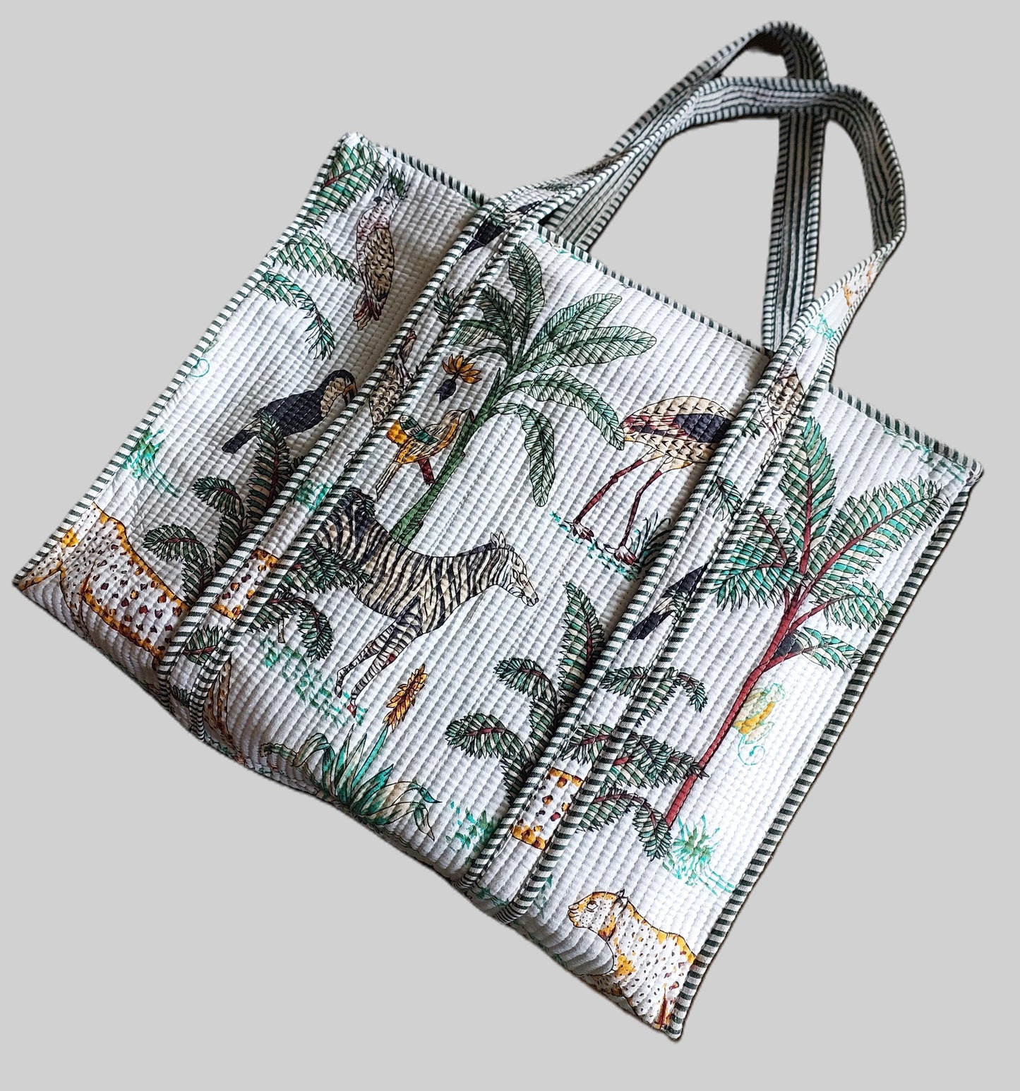 WHITE & GREEN QUILTED TOTE BAG